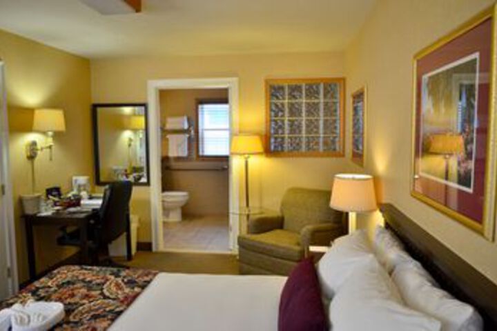 Room 30 of 64