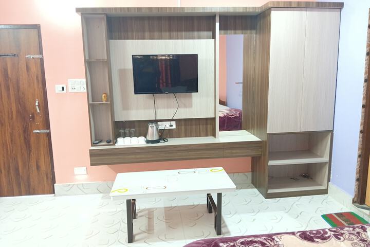 Room 8 of 24