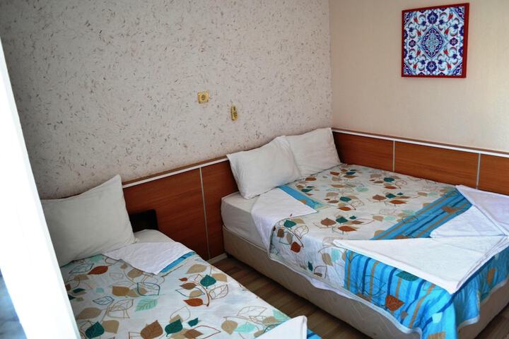 Room 22 of 48