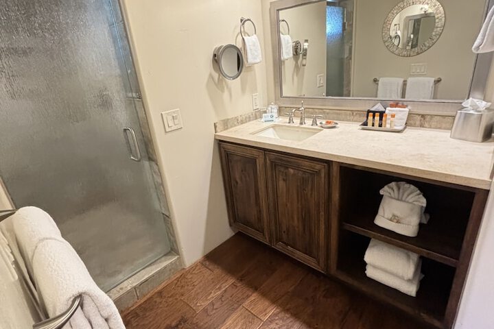 Room 206 of 285