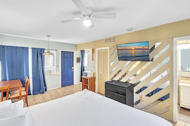 Room 12 of 45
