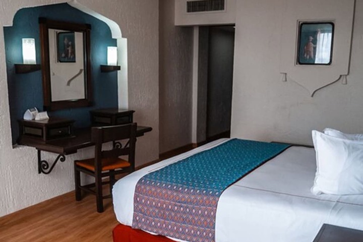 Room 7 of 62