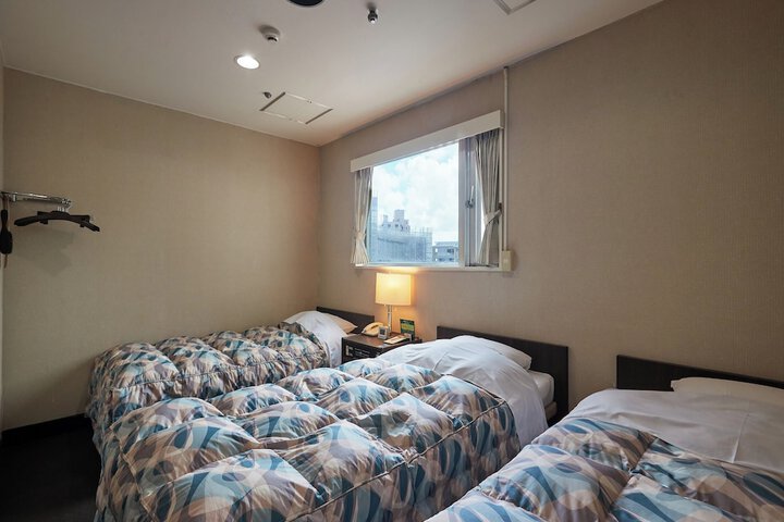 Room 53 of 81