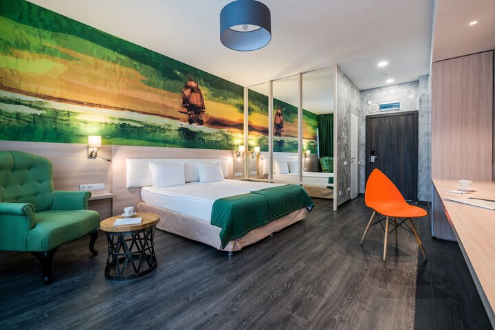 Room 7 of 52