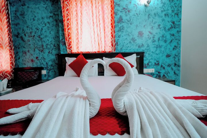 Room 16 of 43