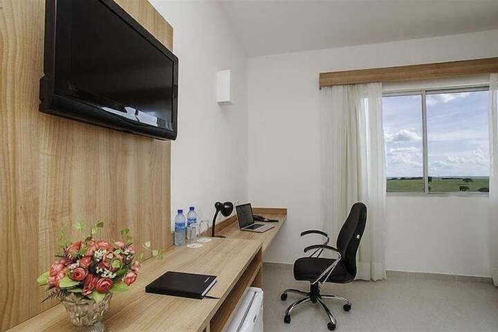 Room 16 of 35