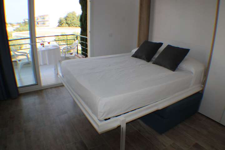 Room 25 of 129