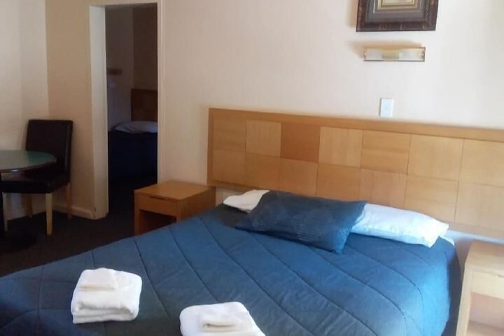 Room 11 of 29