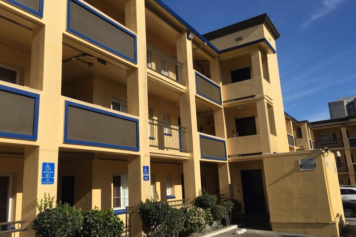 Hotel 16 of 18
