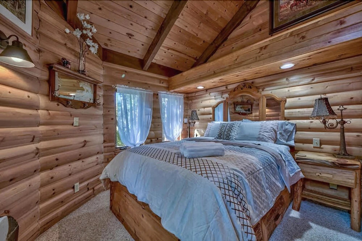 Room 5 of 23
