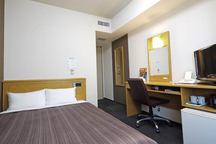 Room 4 of 29