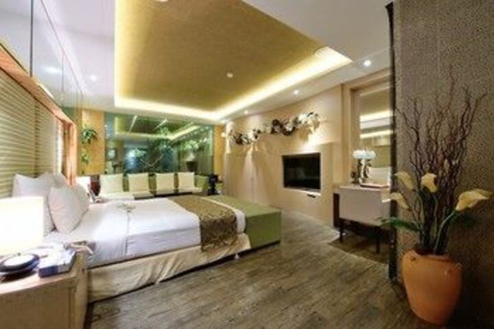 Room 62 of 118