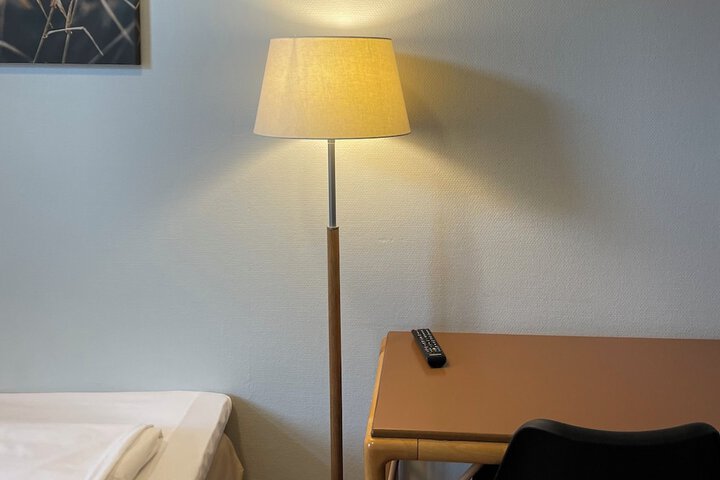 Room 27 of 60