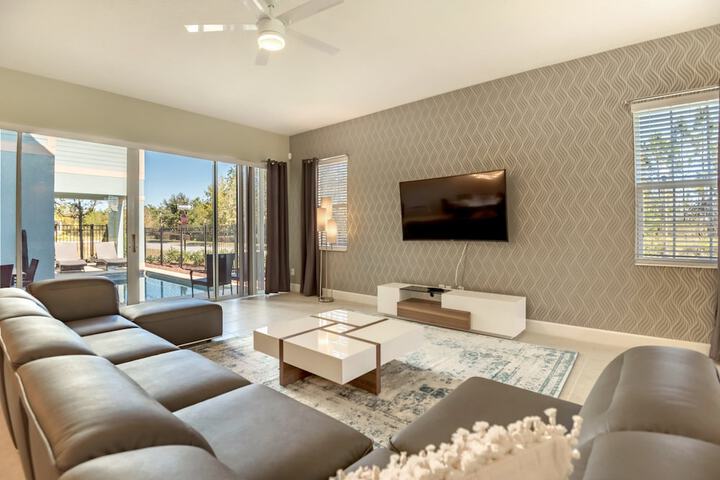 Room 16 of 26