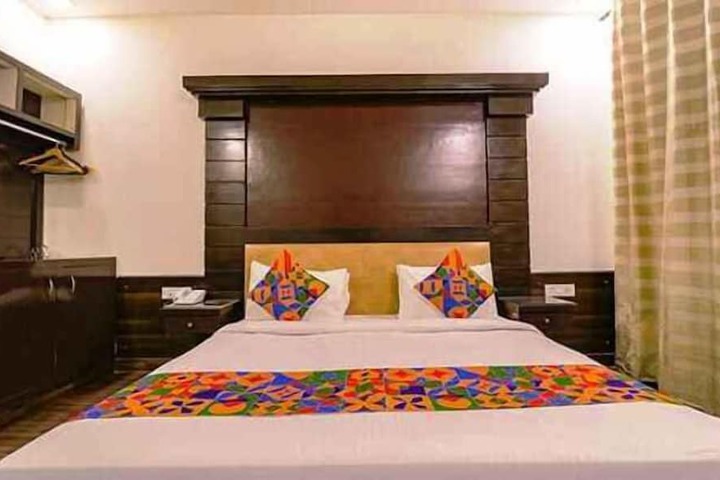 Room 15 of 69