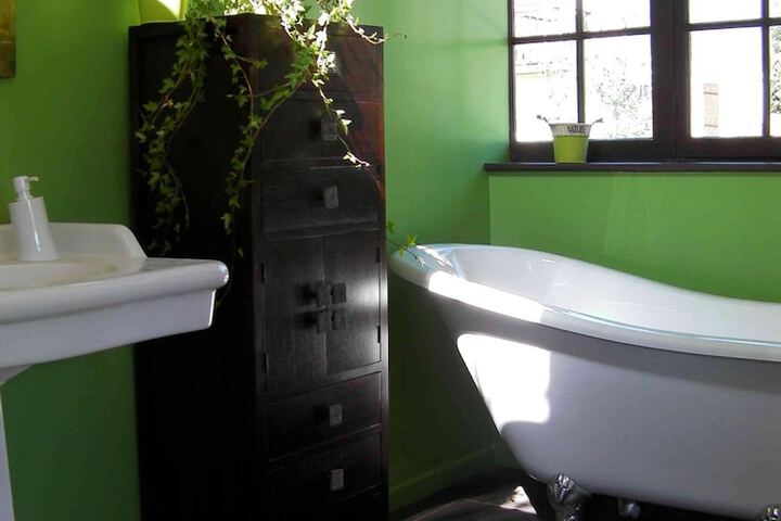 Room 28 of 54