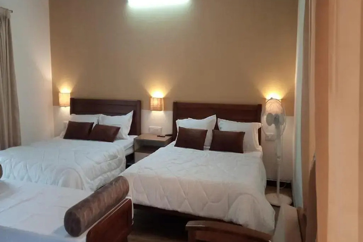 Room 2 of 20