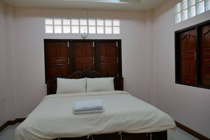 Room 17 of 74