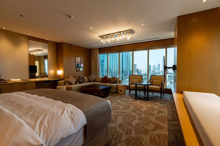 Room 8 of 14