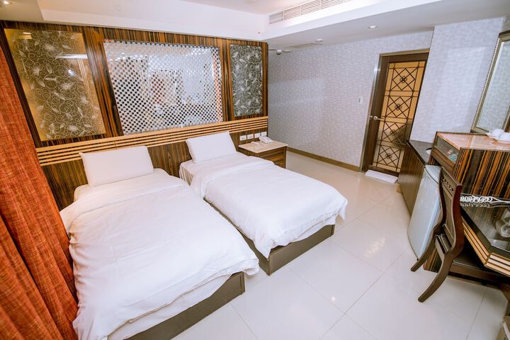 Room 18 of 72