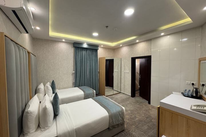 Room 22 of 47