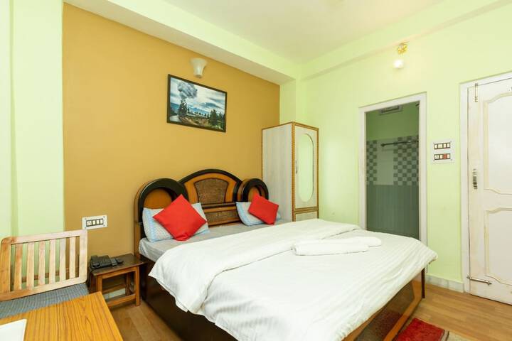 Room 3 of 14