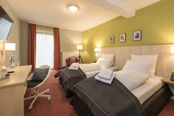 Room 15 of 31