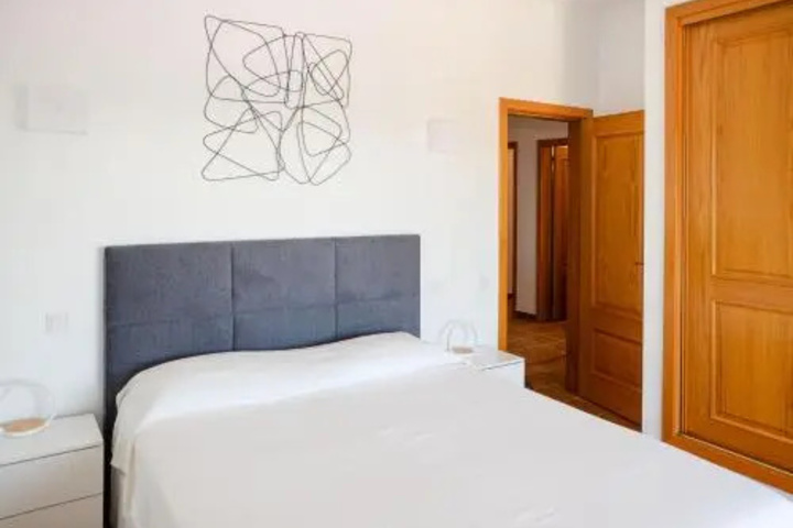 Room 2 of 14