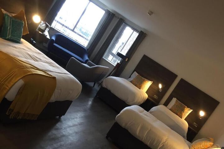 Room 21 of 35