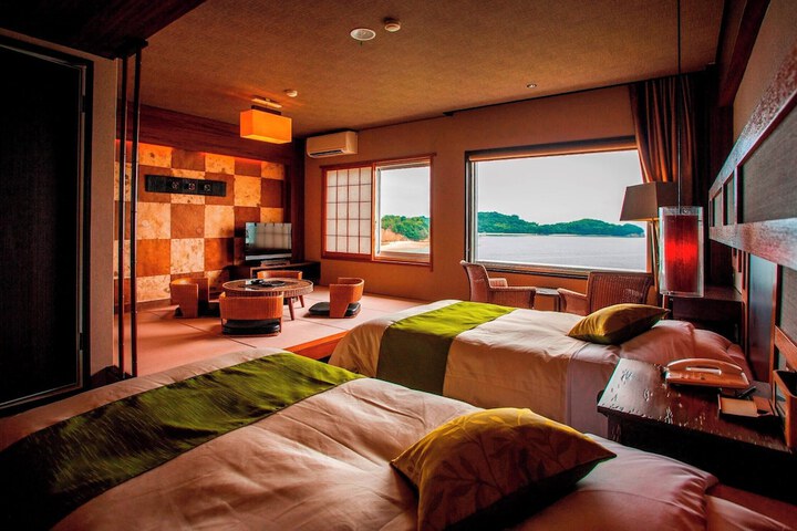 Room 20 of 85