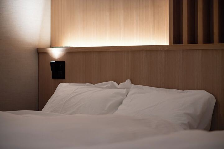 Room 13 of 53