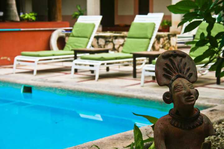 Hotel Pool