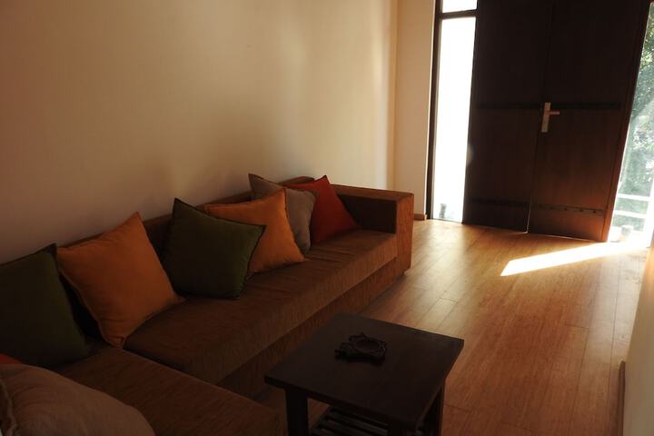 Room 12 of 28