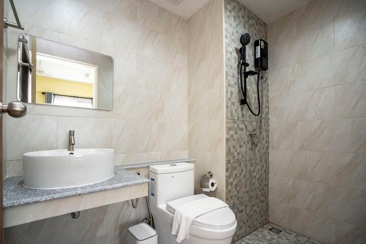 Room 14 of 15
