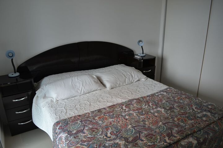 Room 5 of 75