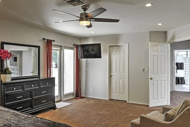 Room 4 of 21