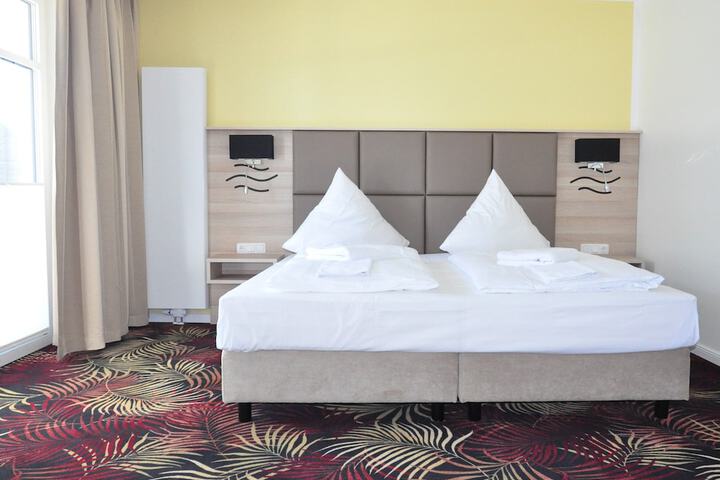 Room 5 of 26