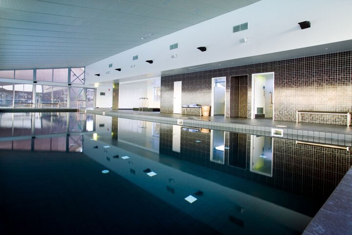 Pool Hotel