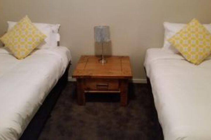Room 8 of 21