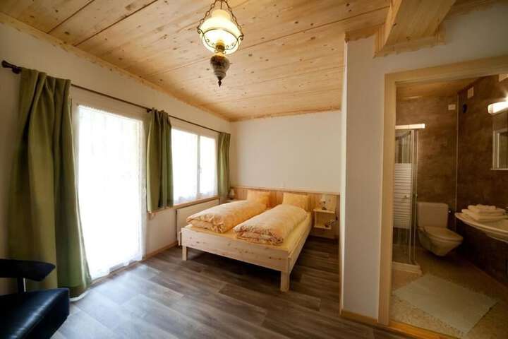 Room 5 of 36