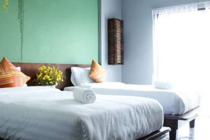 Room 4 of 36