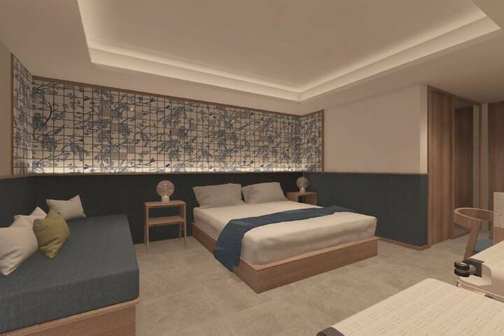 Room 5 of 32