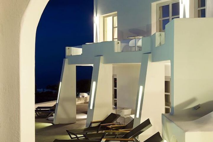 Sundeck 37 of 40