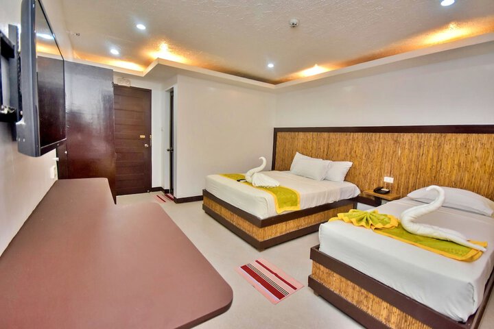 Room 34 of 115