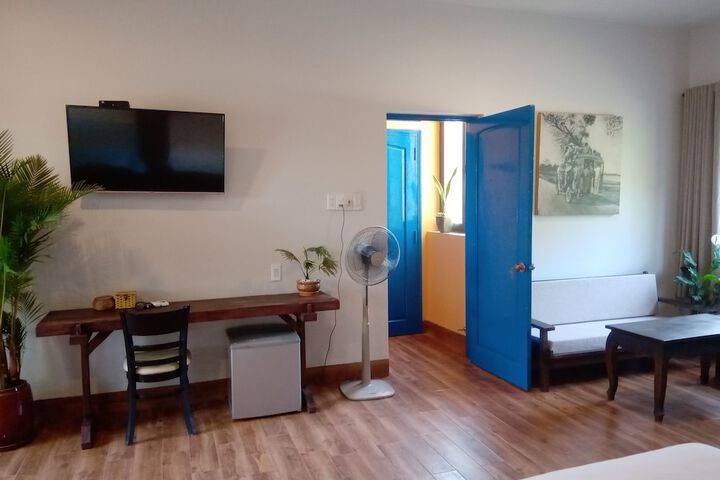 Room 81 of 178