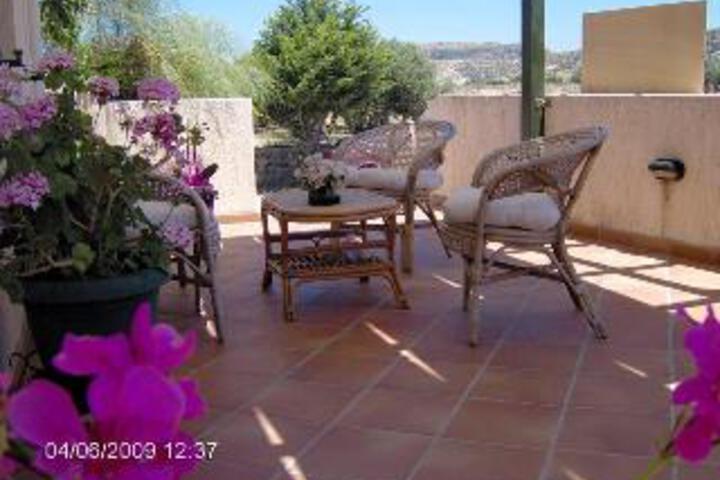 Terrace/Patio 11 of 12