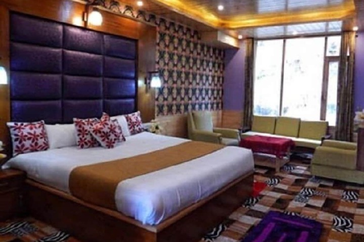 Room 16 of 20
