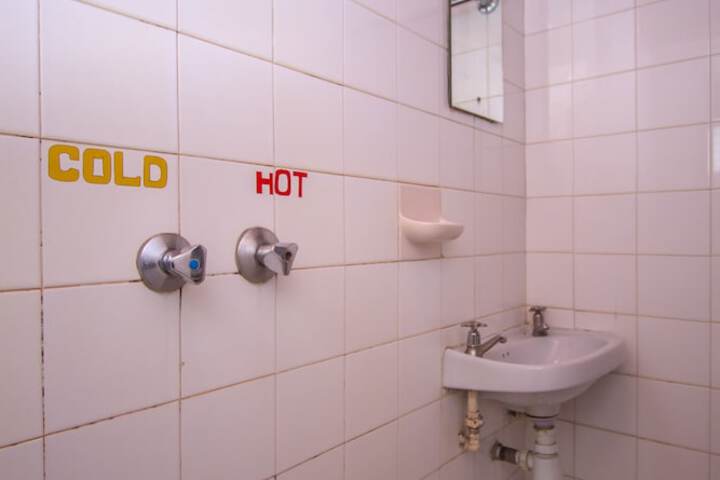 Room 19 of 29