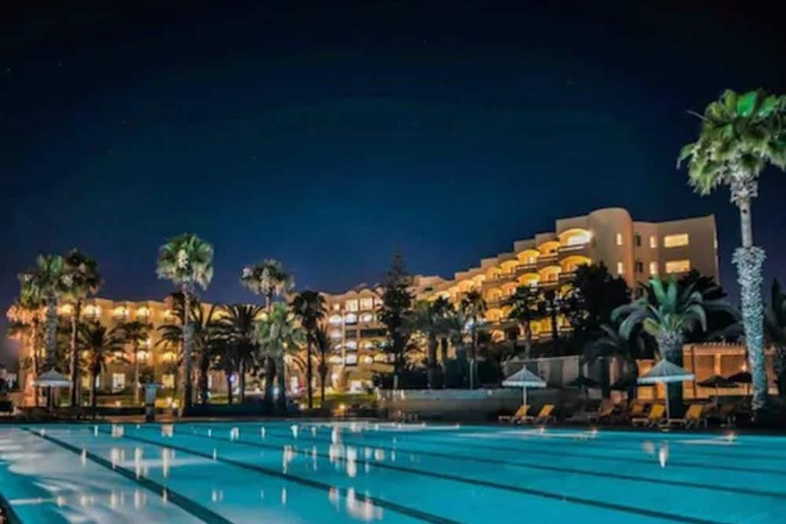 Pools & Facilities