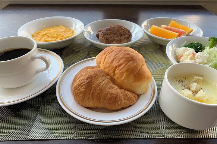 Breakfast/Coffee Service 22 of 31